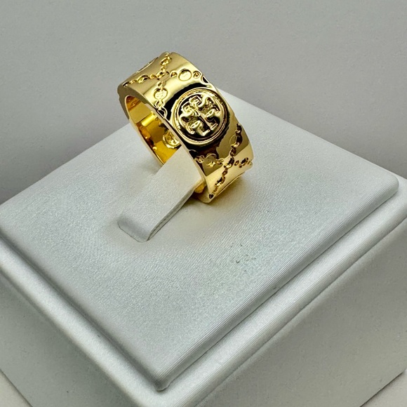 TORY BURCH Icon T Monogram Ring in Gold Size 6 - Picture 3 of 5